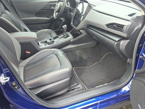 Certified 2025 Subaru Crosstrek 2.5i Limited w/ Crosstrek Mirror Package AWD/4WD image 10