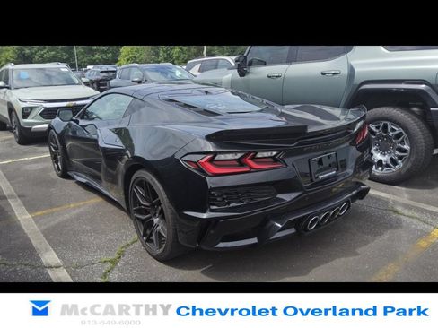 Used 2024 Chevrolet Corvette Z06 RWD image 5