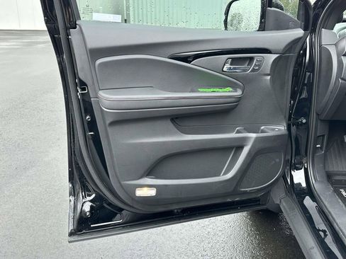New 2026 Honda Ridgeline Black Edition image 5