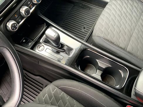 Used 2023 Nissan Kicks SV image 15