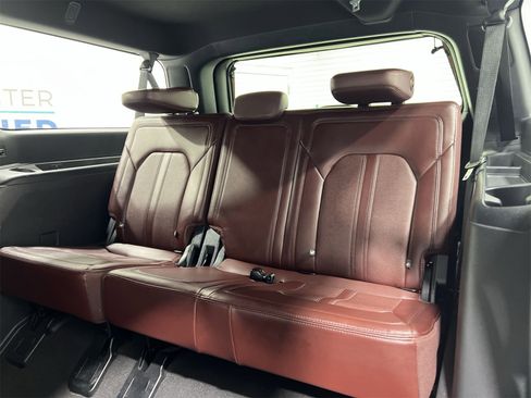 Used 2024 Ford Expedition Max Limited image 24