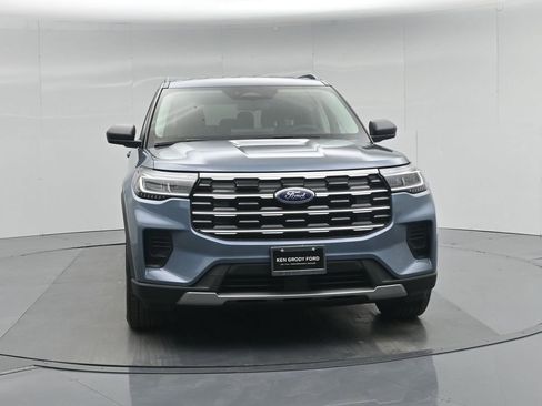 Used 2025 Ford Explorer Active image 26