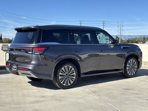 New 2026 INFINITI QX80 Luxe image 15