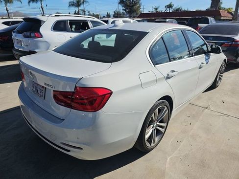 Used 2017 BMW 330i Sedan image 4