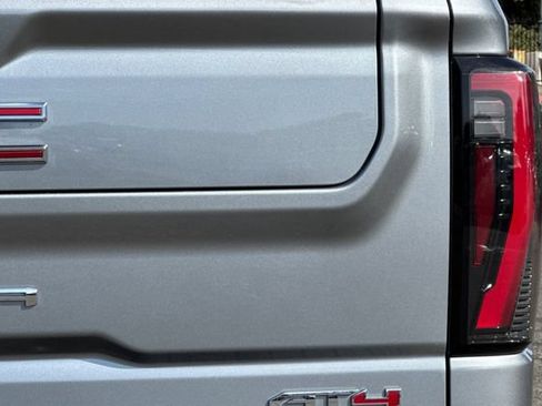 Used 2024 GMC Sierra 2500 AT4 w/ AT4 Premium Plus Package AWD/4WD image 53