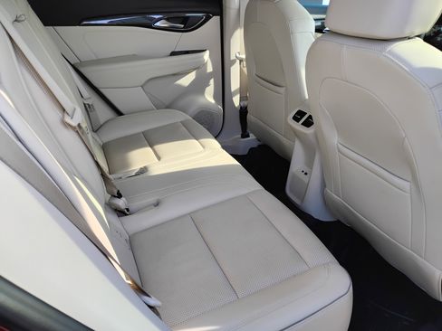 Used 2023 Buick Envision Essence image 19