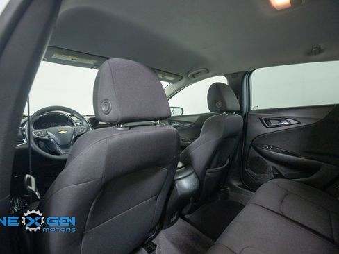 Used 2023 Chevrolet Malibu RS FWD image 24