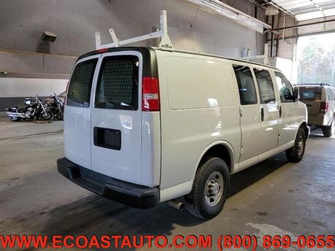 Used 2018 Chevrolet Express 2500 w/ Driver Convenience Package image 4