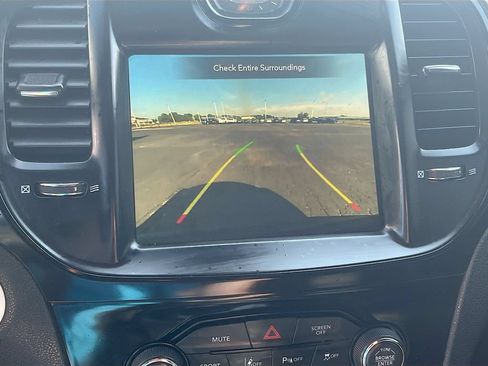 Used 2023 Chrysler 300 S w/ Comfort Group RWD image 13