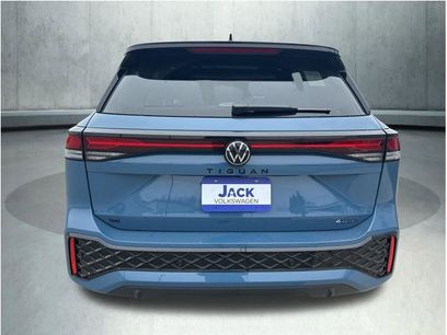 New 2026 Volkswagen Tiguan SE R-Line