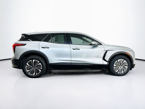 Used 2024 Chevrolet Blazer EV LT AWD/4WD image 10