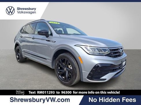 Used 2024 Volkswagen Tiguan SE R-Line AWD/4WD image 1