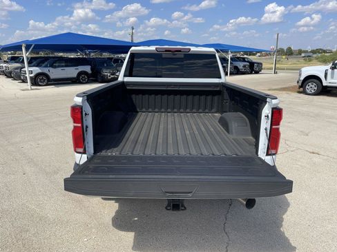 Used 2025 Chevrolet Silverado 2500 LTZ w/ LTZ Convenience Package AWD/4WD image 34