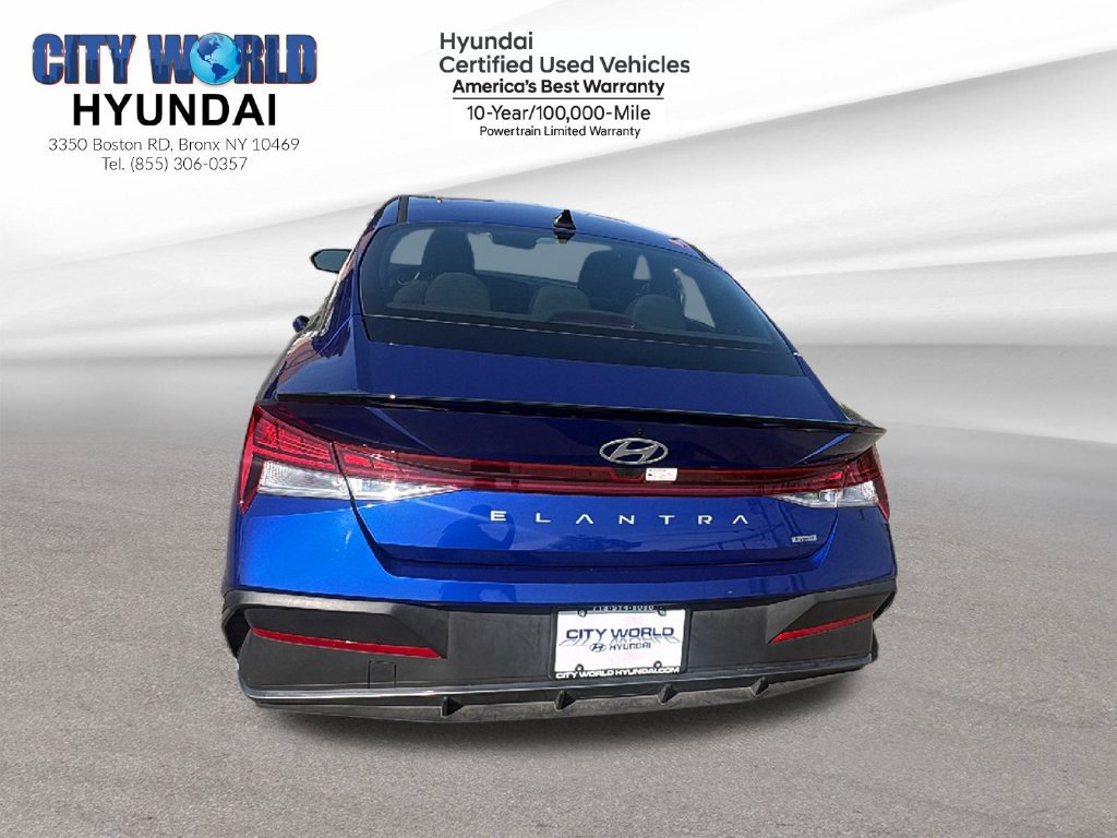 Used 2025 Hyundai Elantra SEL FWD image 4
