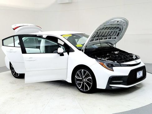 Used 2020 Toyota Corolla SE FWD image 12