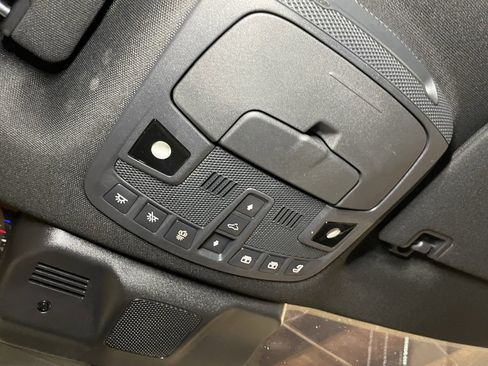 Used 2024 Lincoln Navigator Reserve image 25