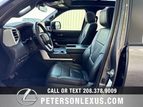 Used 2024 Toyota Sequoia Platinum AWD/4WD image 28