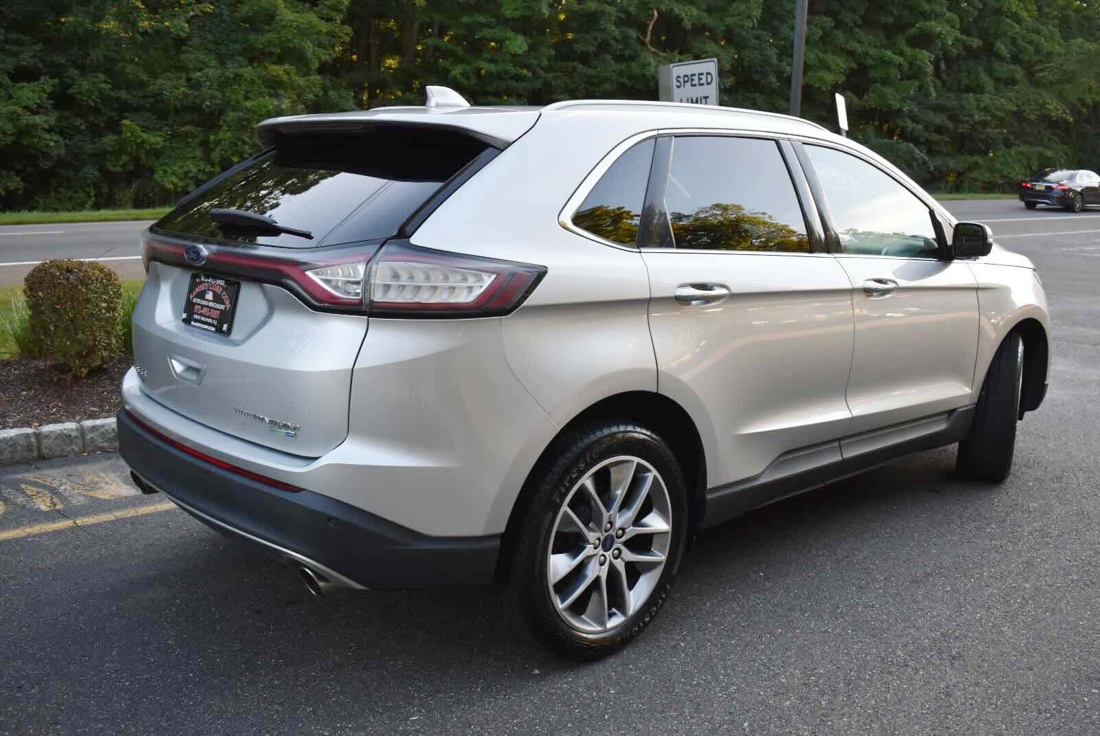 Used 2015 Ford Edge Titanium w/ Technology Package AWD/4WD image 4