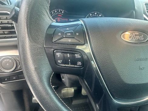 Used 2018 Ford Explorer Platinum AWD/4WD image 29