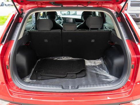 Certified 2024 Kia Niro LX image 29