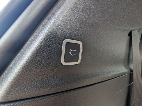 New 2026 Chrysler Pacifica Limited image 44