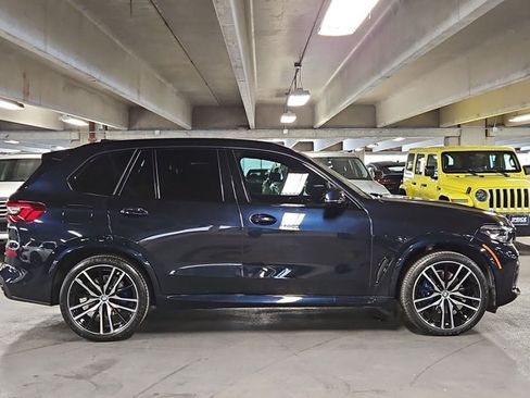 Used 2022 BMW X5 sDrive40i w/ M Sport Package RWD image 4