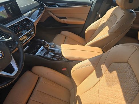 Used 2023 BMW 530i w/ Convenience Package image 20