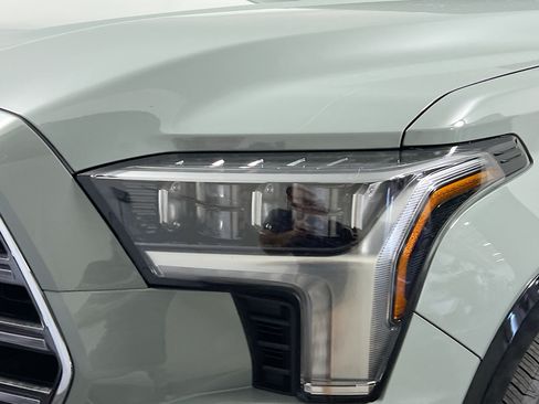 New 2026 Toyota Sequoia Platinum AWD/4WD image 11
