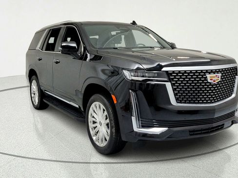 Certified 2024 Cadillac Escalade Premium Luxury AWD/4WD image 7