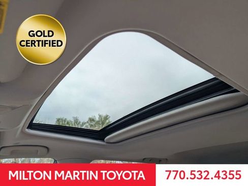 Used 2023 Toyota RAV4 Limited image 20