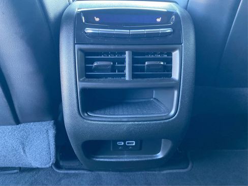 Used 2024 Cadillac XT5 Premium Luxury image 19