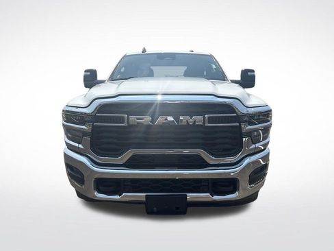Used 2025 RAM 2500 Big Horn AWD/4WD image 8