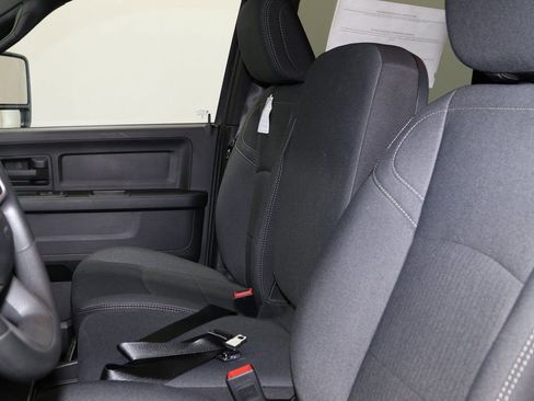 New 2024 RAM 2500 Tradesman w/ Convenience Group image 24