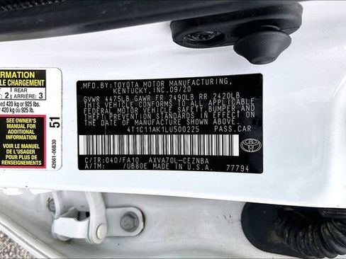 Used 2020 Toyota Camry LE FWD image 16