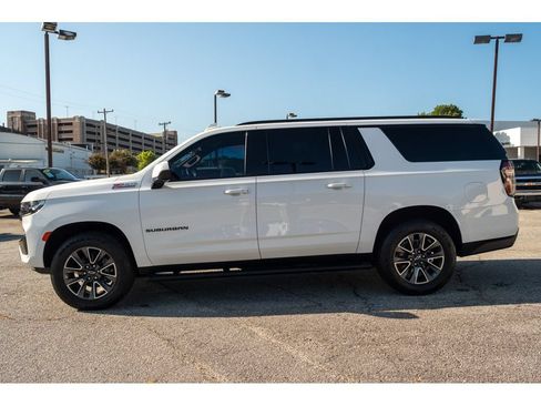 Used 2023 Chevrolet Suburban Z71 AWD/4WD image 5