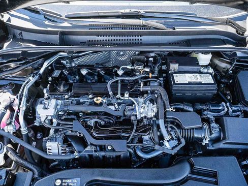 Certified 2025 Toyota Corolla LE image 27