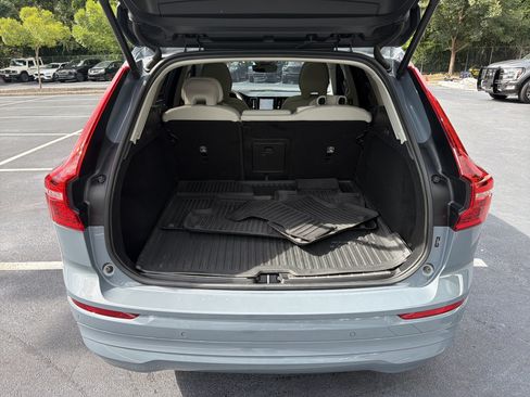 Used 2023 Volvo XC60 B5 Core w/ Climate Package FWD image 34