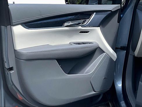 Used 2024 Cadillac XT6 Premium Luxury FWD image 26