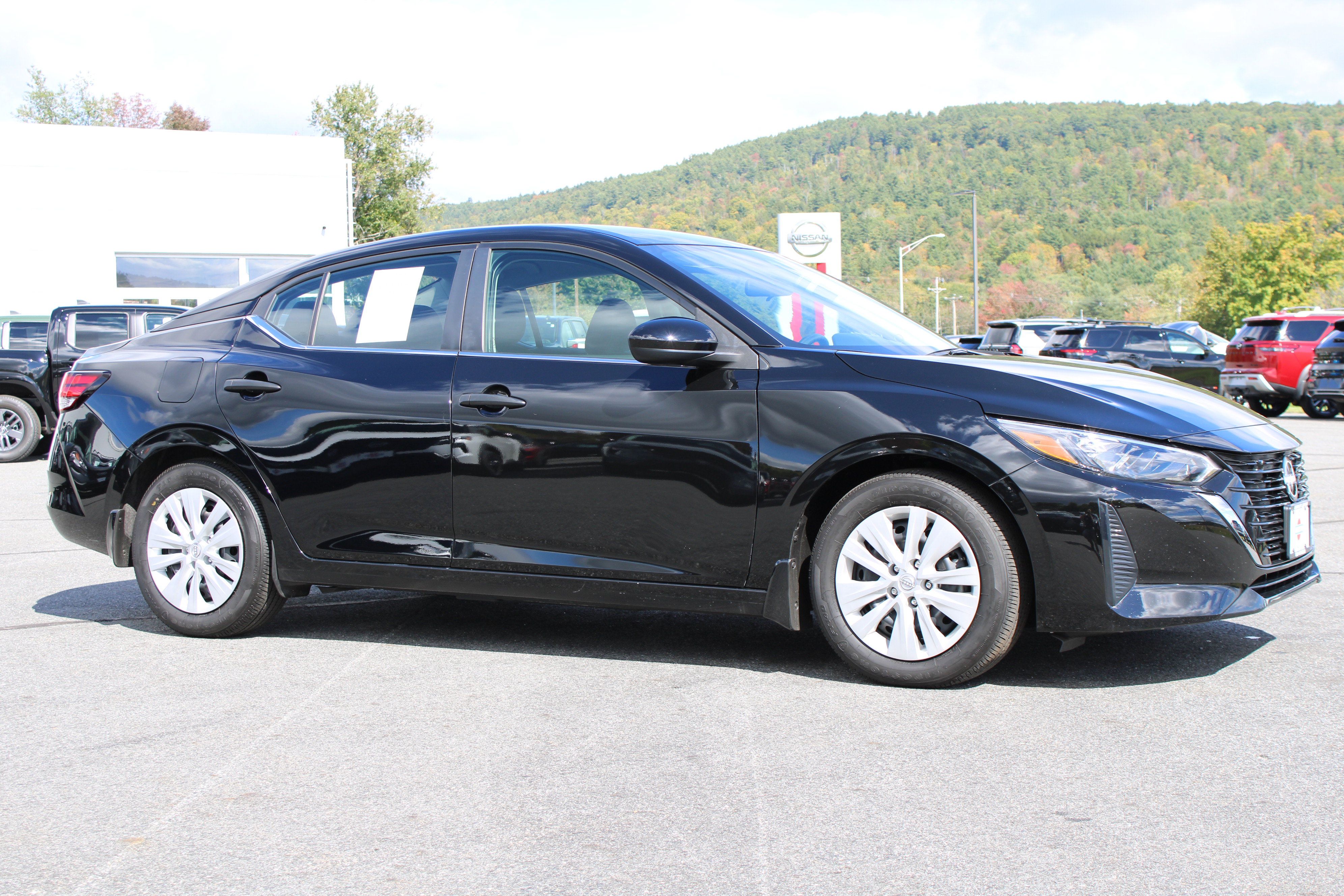 Used 2025 Nissan Sentra S FWD image 4
