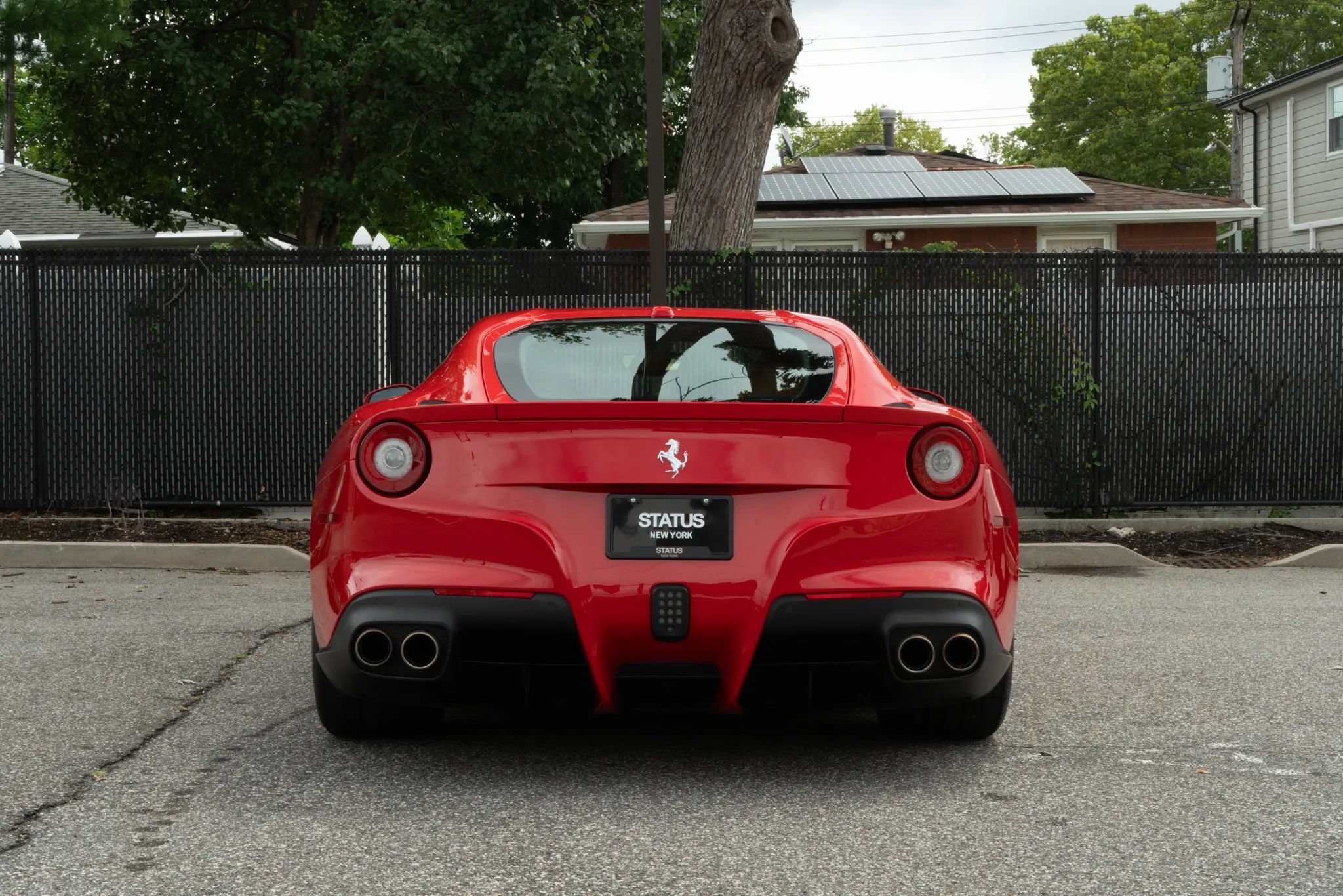 Used 2017 Ferrari F12 Berlinetta RWD image 11
