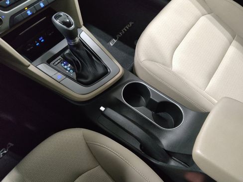 Used 2018 Hyundai Elantra SEL w/ Cargo Package image 26