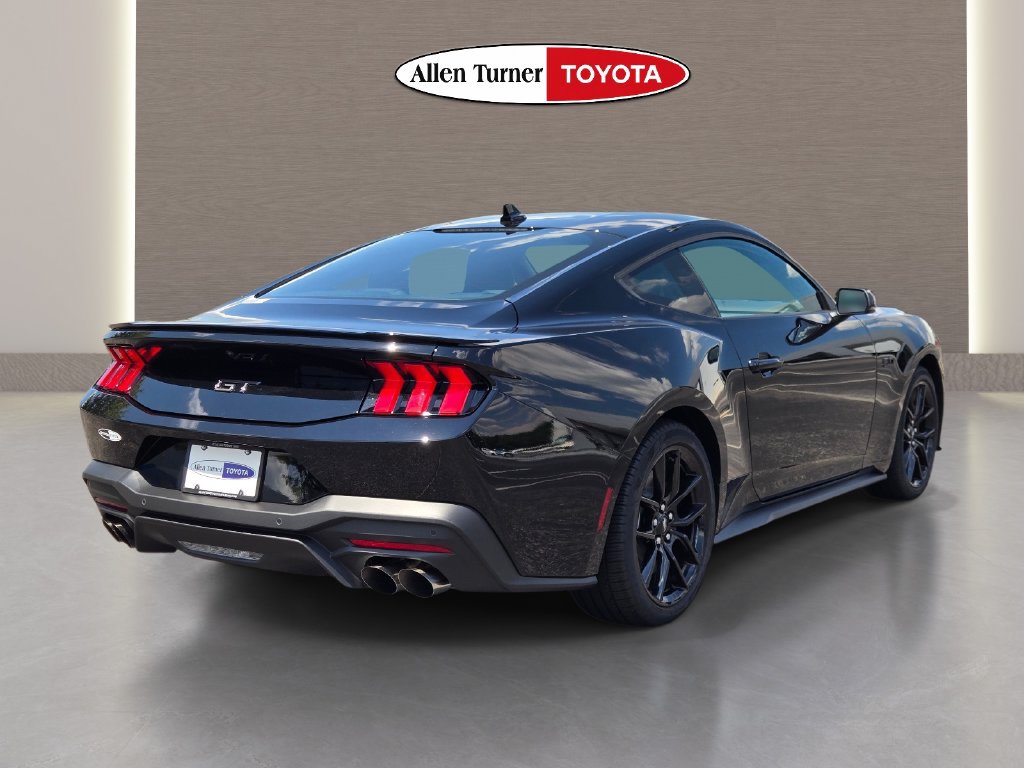 Used 2026 Ford Mustang GT Premium RWD image 6