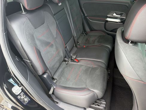 Certified 2024 Mercedes-Benz GLB 250 image 30