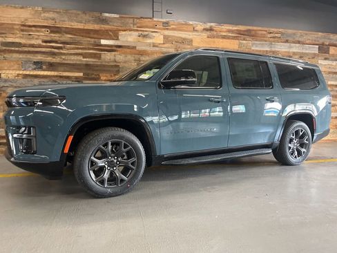 New 2026 Jeep Grand Wagoneer L Limited image 17