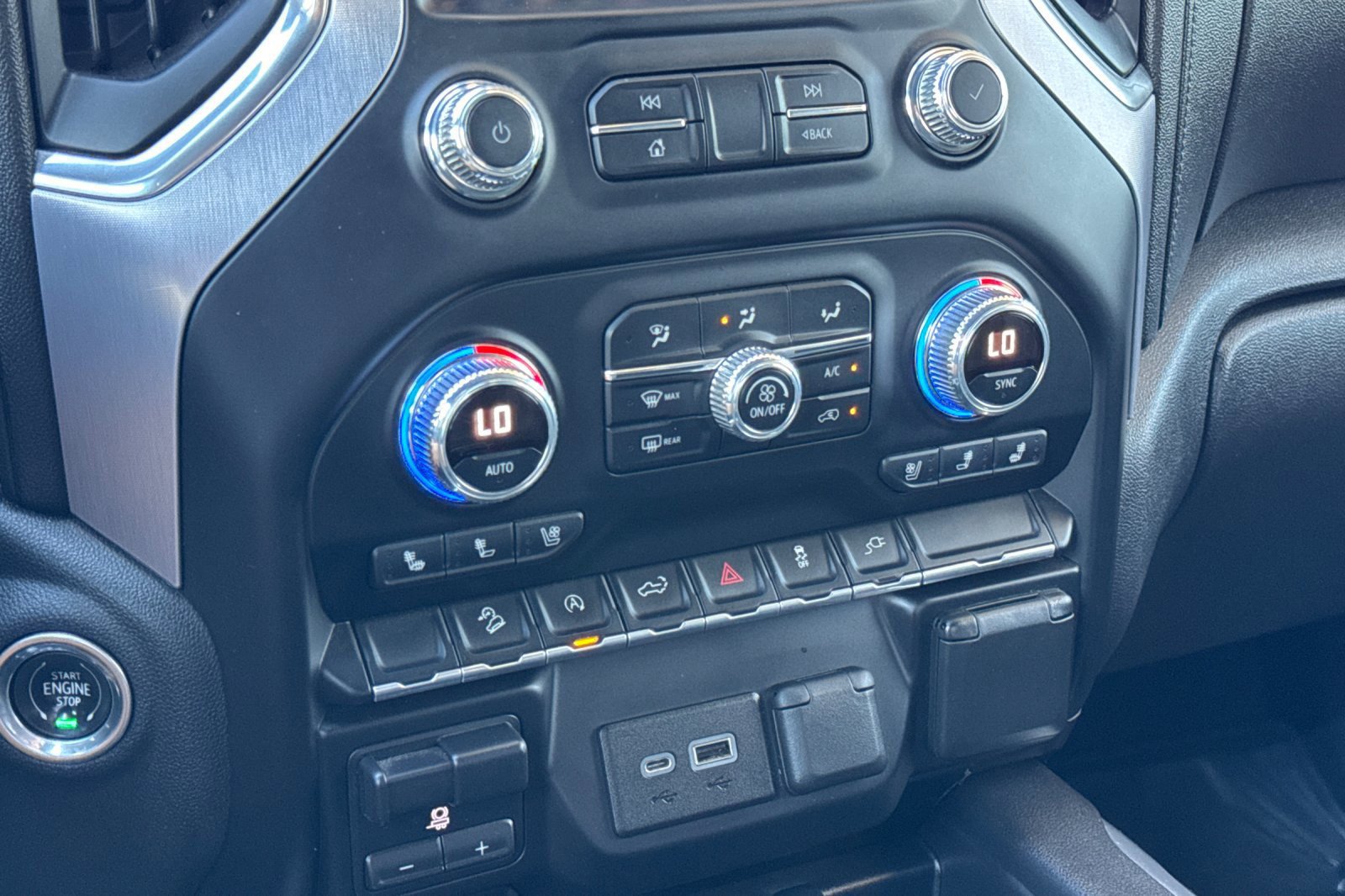 Certified 2019 GMC Sierra 1500 SLT w/ SLT Premium Package AWD/4WD image 19
