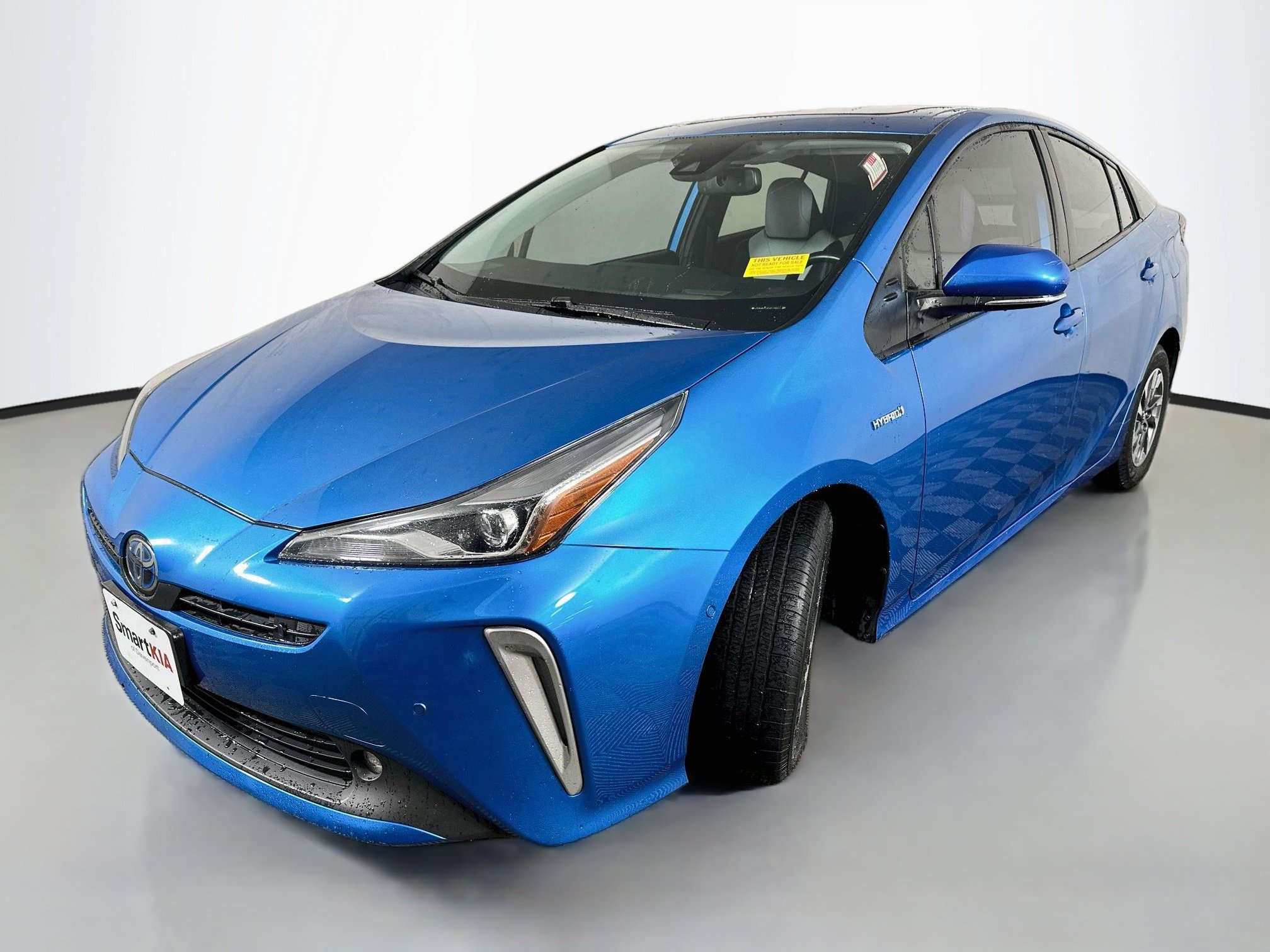 Used 2022 Toyota Prius Limited w/ Premium Convenience Package FWD image 3