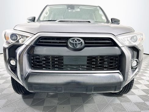 Used 2021 Toyota 4Runner Venture image 2