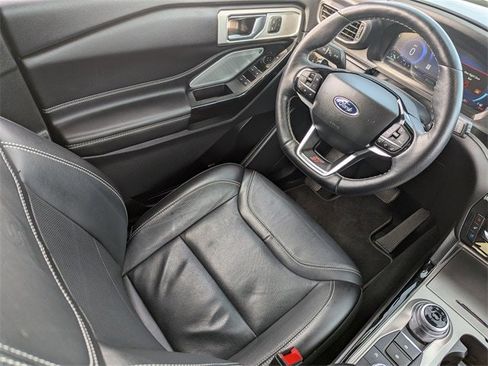 Used 2022 Ford Explorer ST w/ Equipment Group 401A image 17