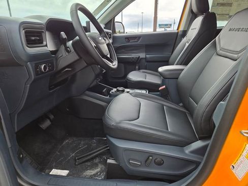New 2026 Ford Maverick Lariat w/ Black Appearance Package image 38