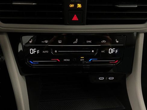 New 2026 Volkswagen Jetta SE image 22